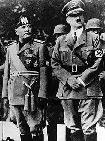 هیتلر و موسولینی ۲تن از فاشیست جهان، نفر سوم این گروه بی تردید خمینی است که می توان او را  نیز در گروه فاشیست بزرگ جهانی به شمار آورد.
